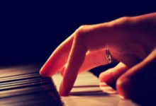 壹号娱乐官网:中超前瞻:海港客战西海岸冲三连胜 塞鸟将迎国安首秀.